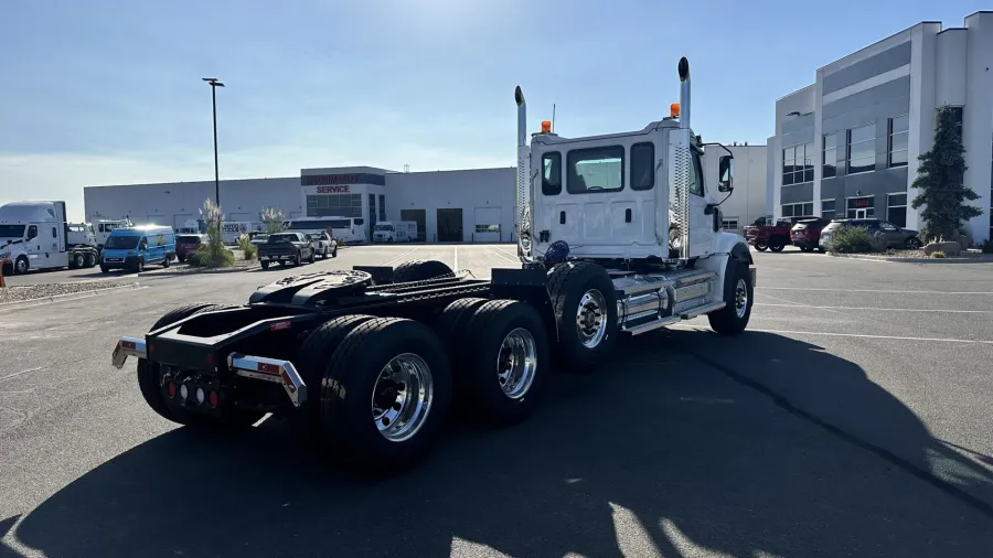 2025 Western Star 49X | Photo 5 of 15