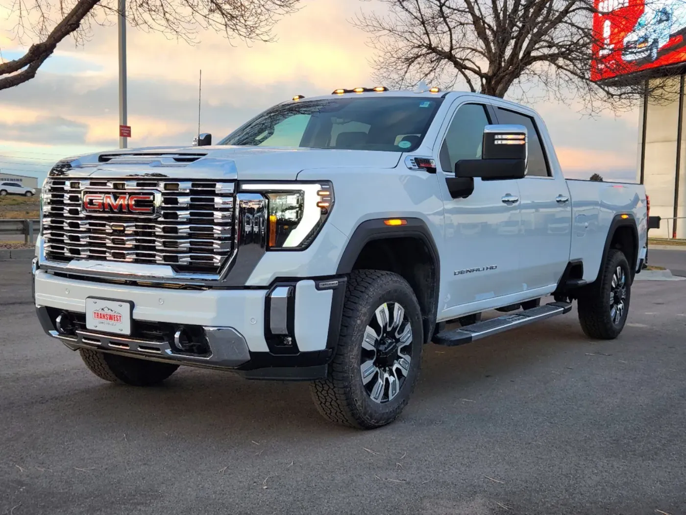 2025 GMC Sierra 3500HD Denali | Photo 3 of 28