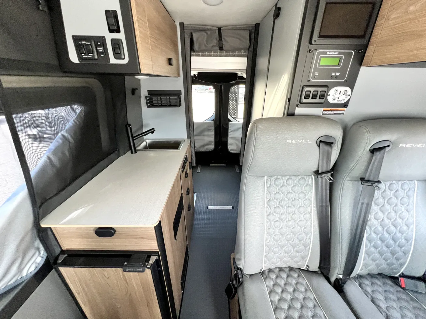 2025 Winnebago Revel 44E | Photo 4 of 18