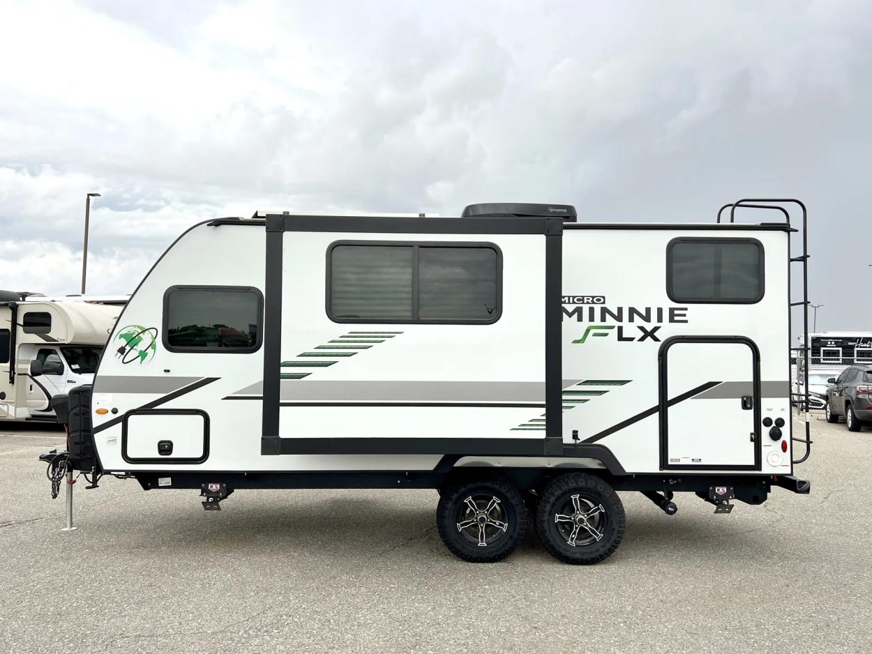 2022 Winnebago Micro Minnie 2100BH | Photo 16 of 21