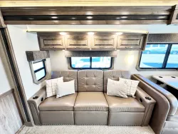 2020 Jayco Seneca 37K | Thumbnail Photo 12 of 30