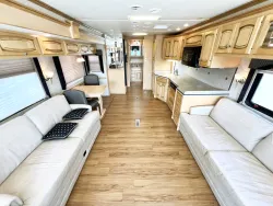 2007 Newmar Dutch Star 4324 | Thumbnail Photo 3 of 31