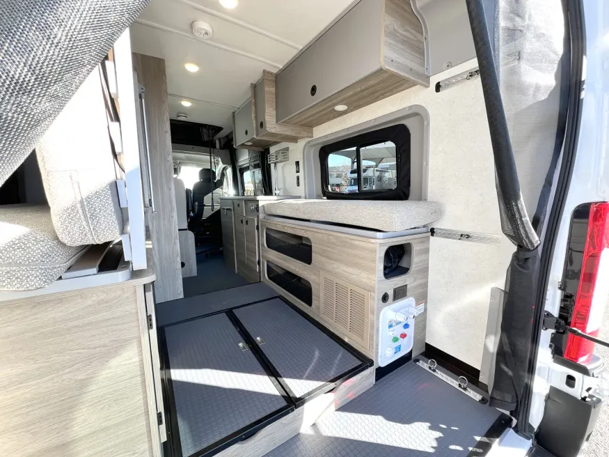 2025 Winnebago Solis 59PX | Photo 17 of 20