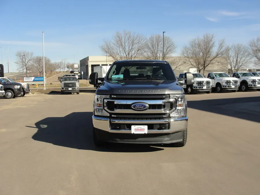 2022 Ford F-250 | Photo 8 of 13