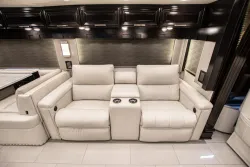 2022 Newmar London Aire 4551 | Thumbnail Photo 12 of 21