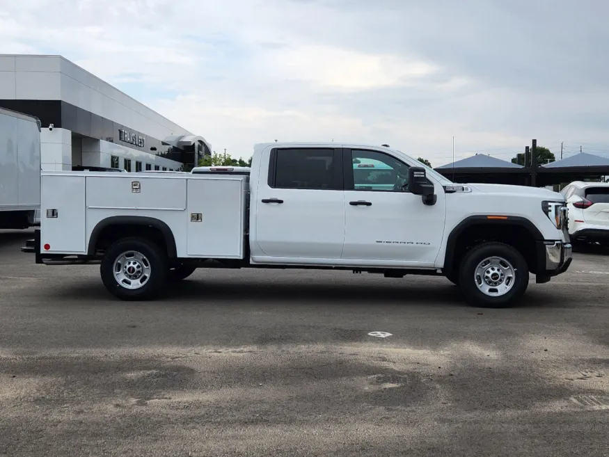 2024 GMC Sierra 2500HD Pro | Photo 1 of 27