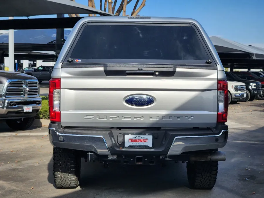 2019 Ford Super Duty F-250 SRW | Photo 13 of 29