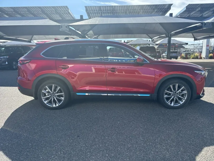 2022 Mazda CX-9 Grand Touring | Photo 5 of 24