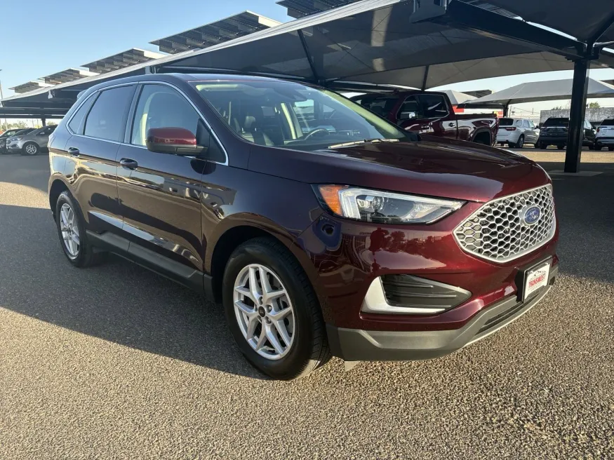 2023 Ford Edge SEL | Photo 6 of 20