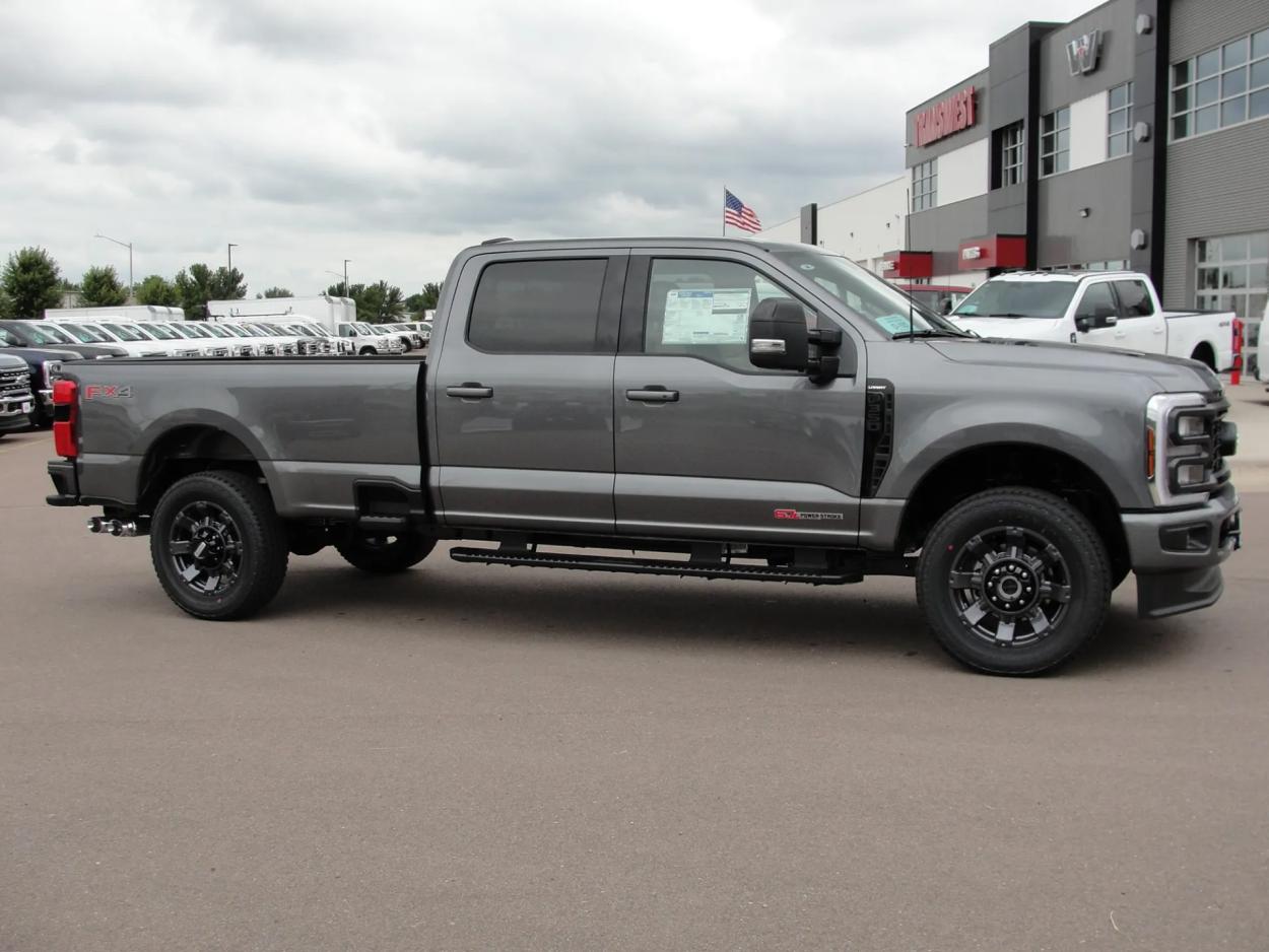 2024 Ford F-350 | Photo 6 of 20