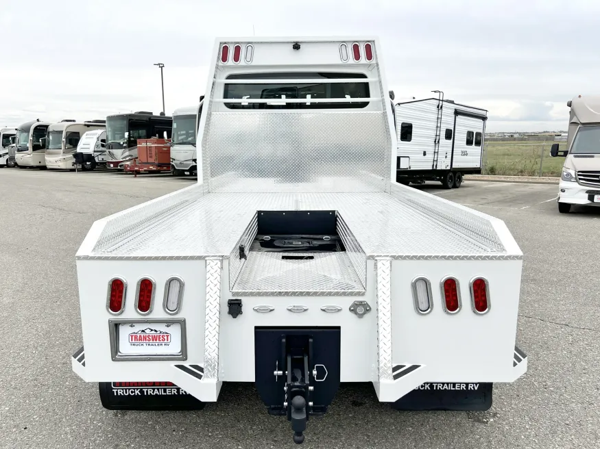 2024 Freightliner M2 106 Plus Summit Hauler | Photo 16 of 23