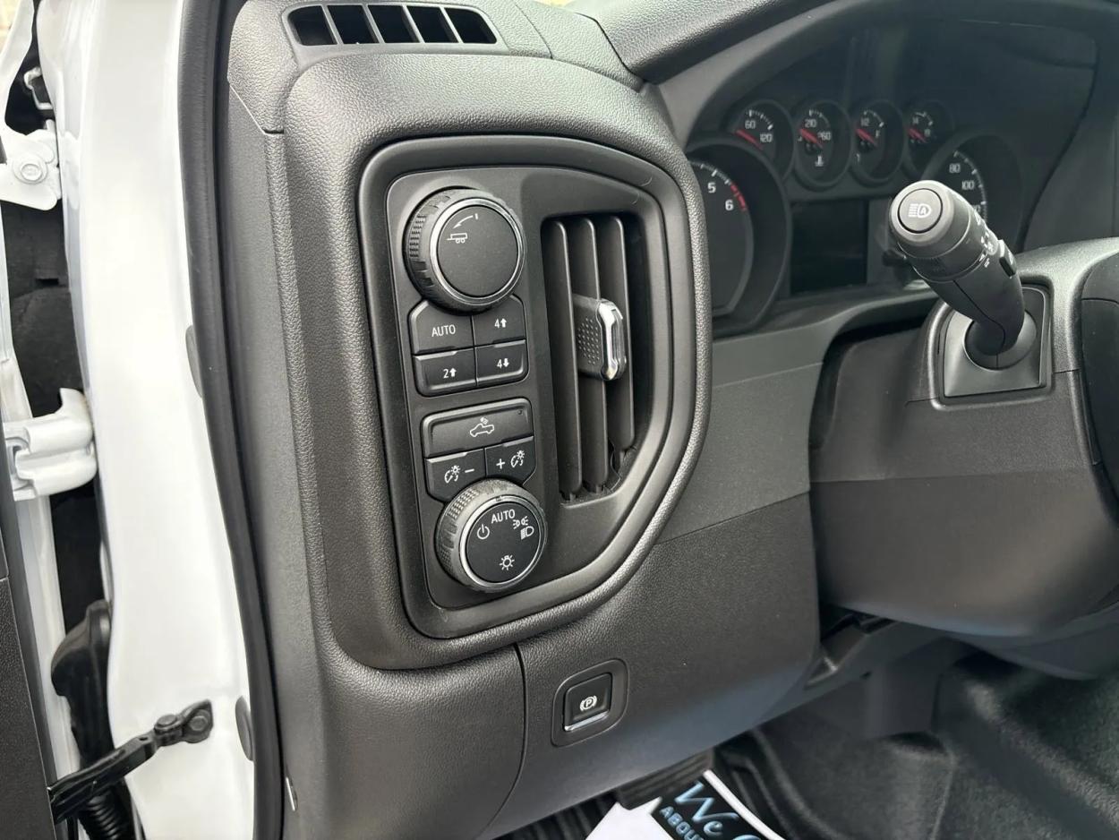 2024 Chevrolet Silverado 1500 Work Truck | Photo 11 of 18