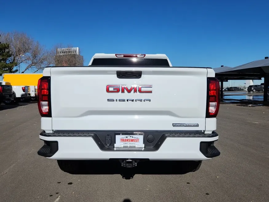 2025 GMC Sierra 1500 Elevation | Photo 13 of 25