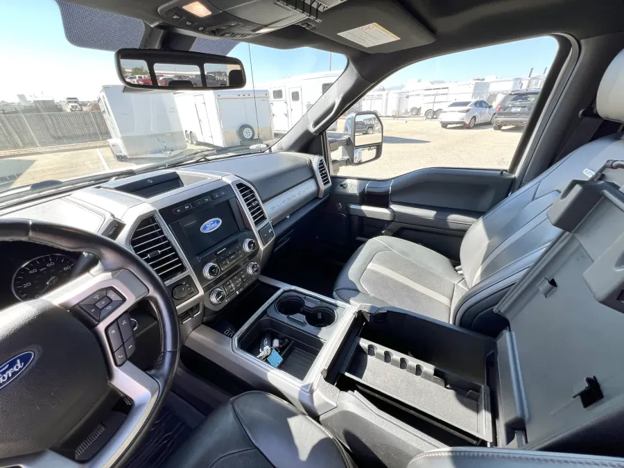 2019 Ford F-450 Platinum | Photo 8 of 23