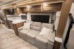 2022 Newmar Bay Star 3014 | Thumbnail Photo 6 of 13