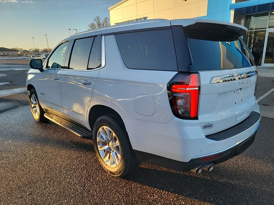 2023 Chevrolet Tahoe Premier | Photo 2 of 20