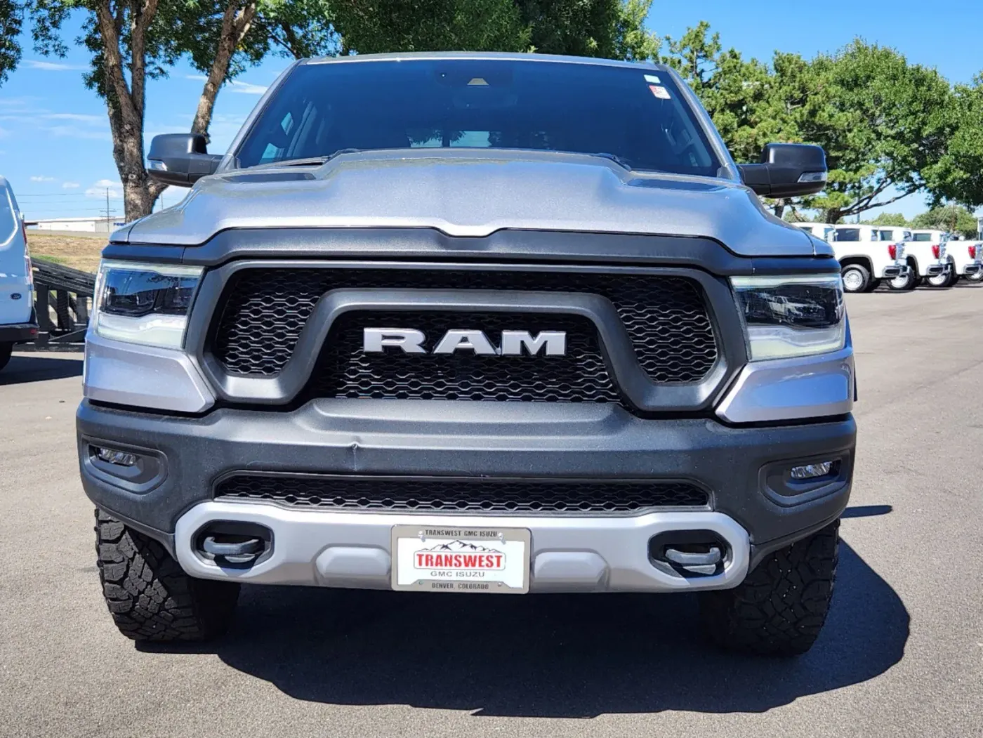 2023 RAM 1500 Rebel | Photo 4 of 31