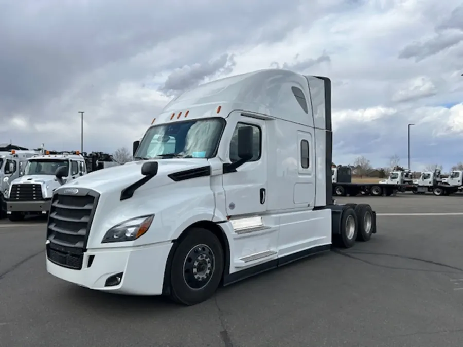 2026 Freightliner Cascadia 126 | Photo 1 of 19