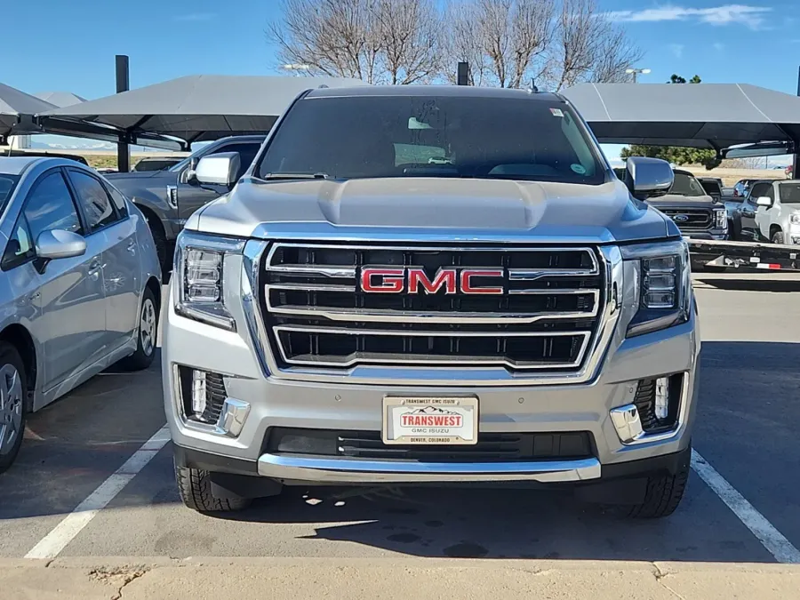 2023 GMC Yukon SLT | Photo 1 of 3