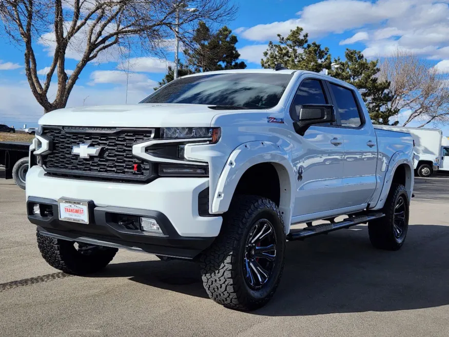 2021 Chevrolet Silverado 1500 RST | Photo 3 of 39