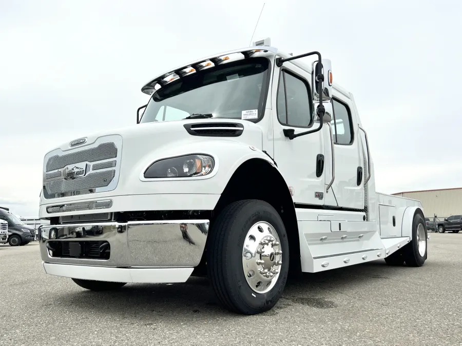 2024 Freightliner M2 106 Summit Hauler | Photo 23 of 23