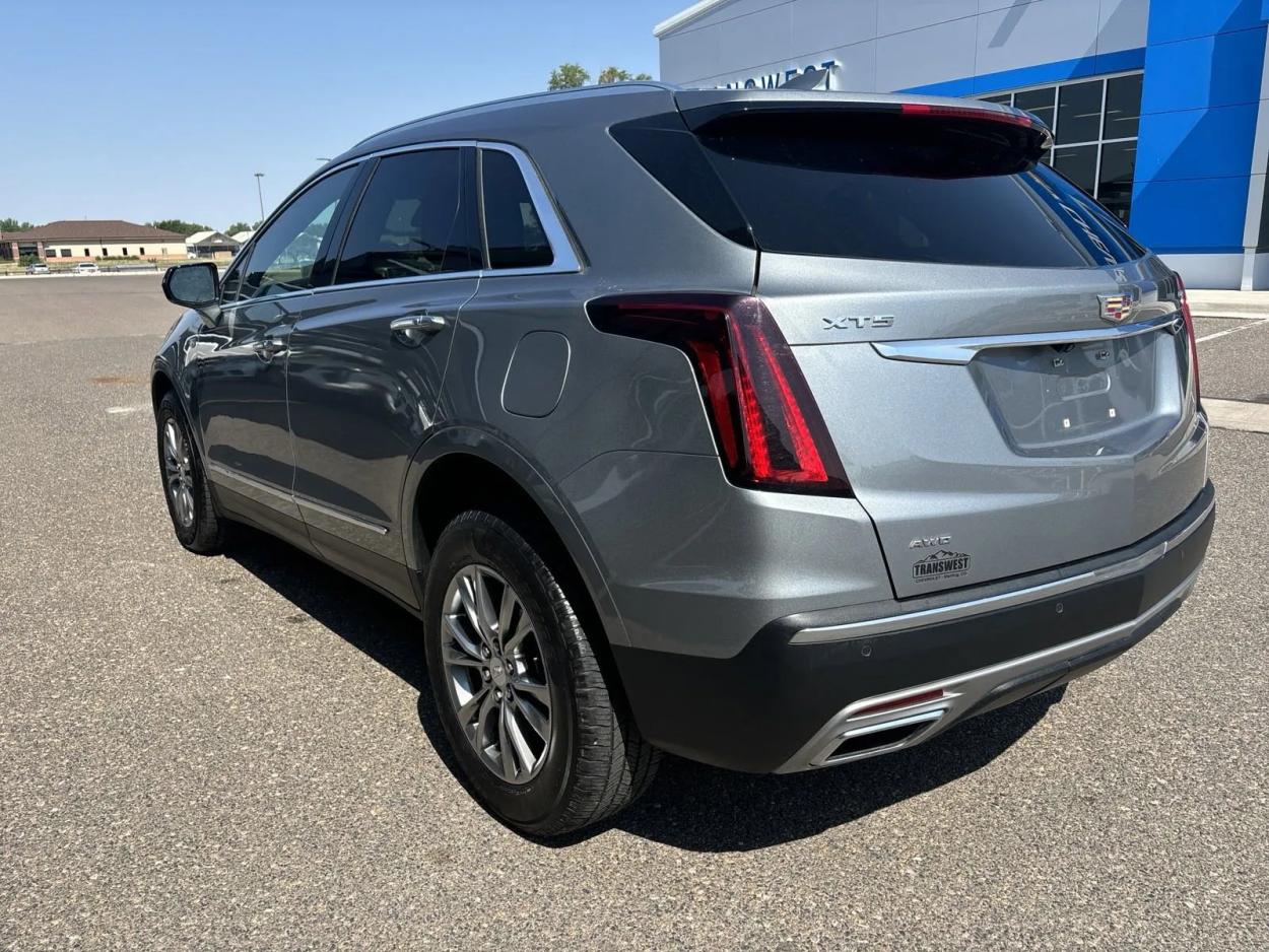 2023 Cadillac XT5 AWD Premium Luxury | Photo 2 of 25