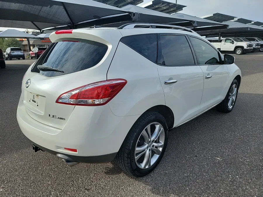 2014 Nissan Murano LE | Photo 4 of 20