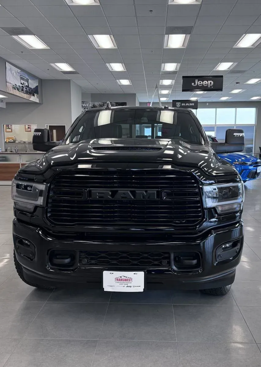 2023 RAM 2500 Laramie | Photo 17 of 28