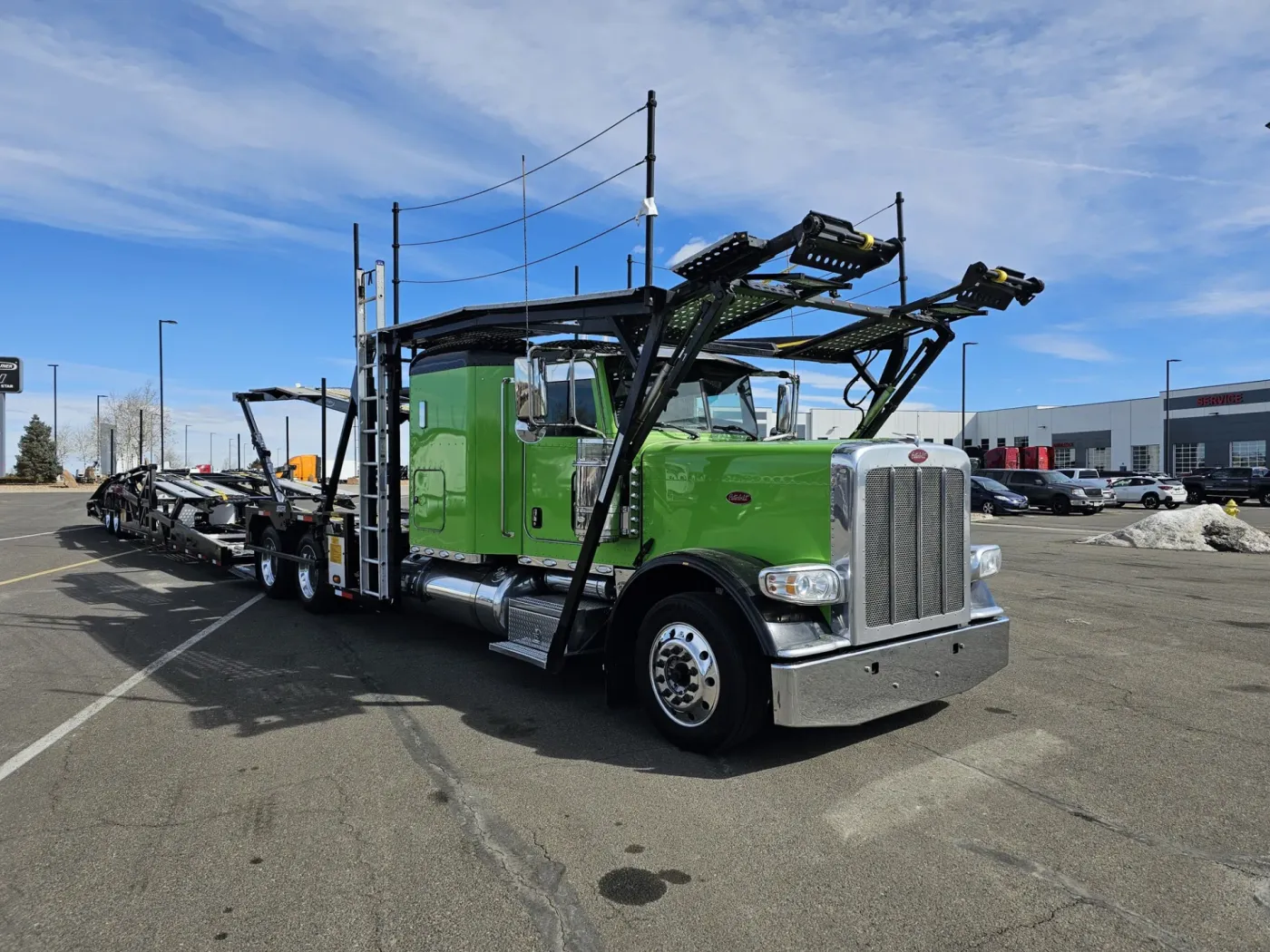 2023 Peterbilt 389 | Photo 3 of 34