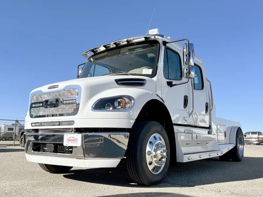 2024 Freightliner M2 106 Plus Summit Hauler | Photo 26 of 26