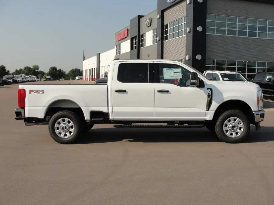 2024 Ford F-250 | Photo 6 of 21