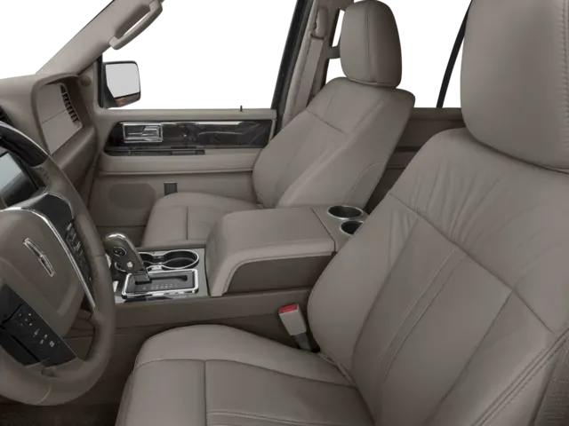 2016 Lincoln Navigator | Photo 5 of 14