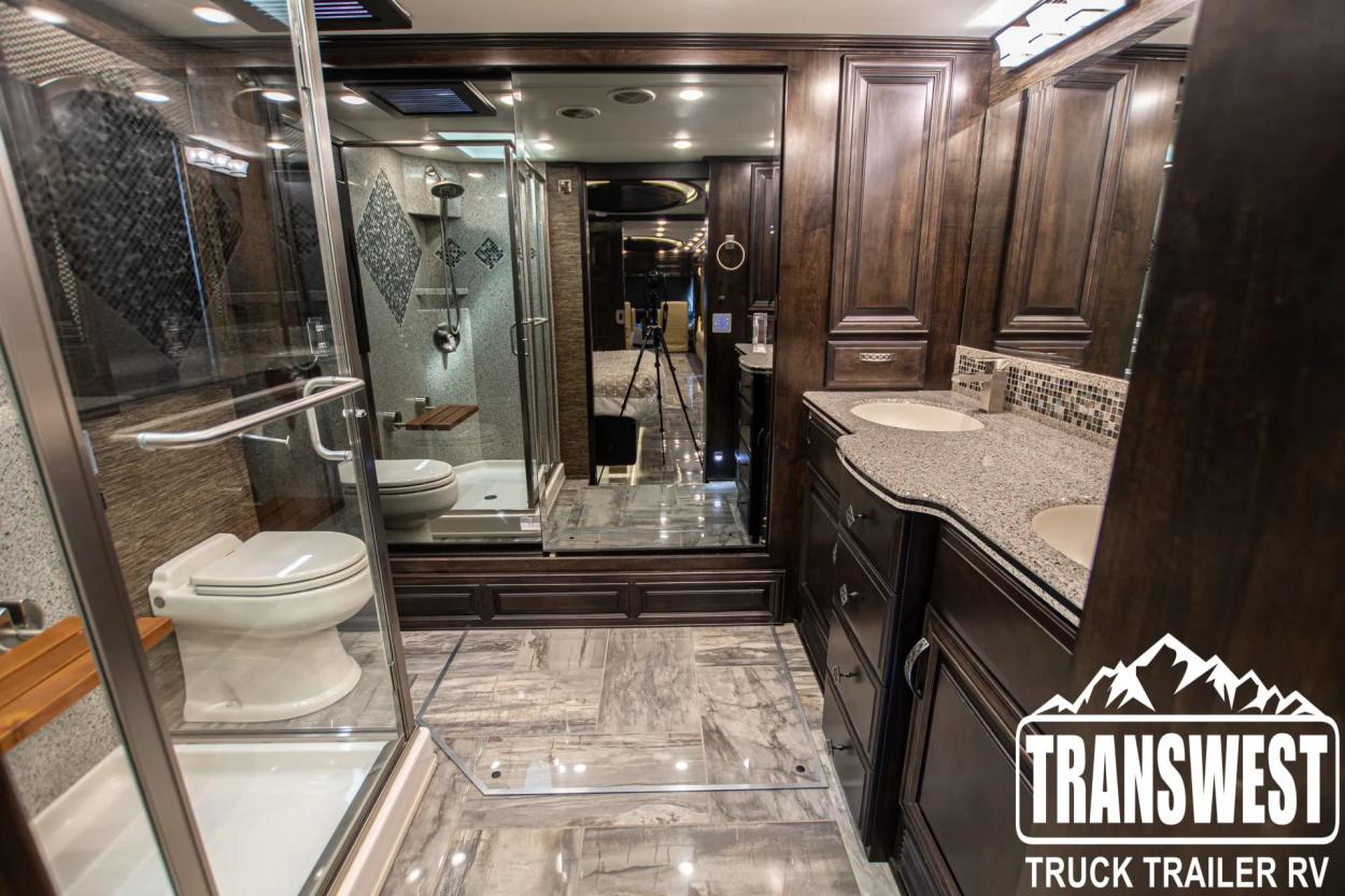 2015 Newmar London Aire 4503 | Photo 24 of 27