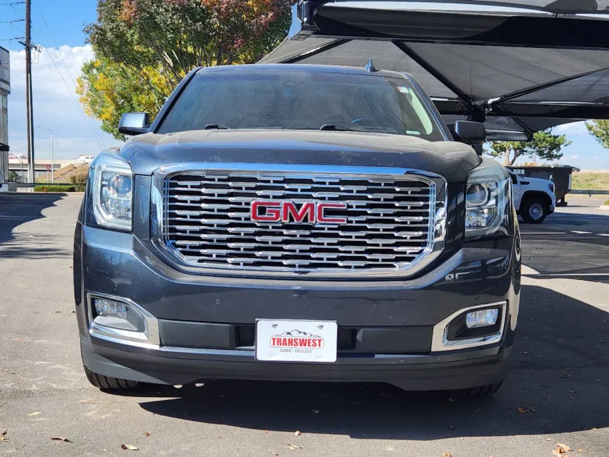 2019 GMC Yukon Denali | Photo 4 of 33