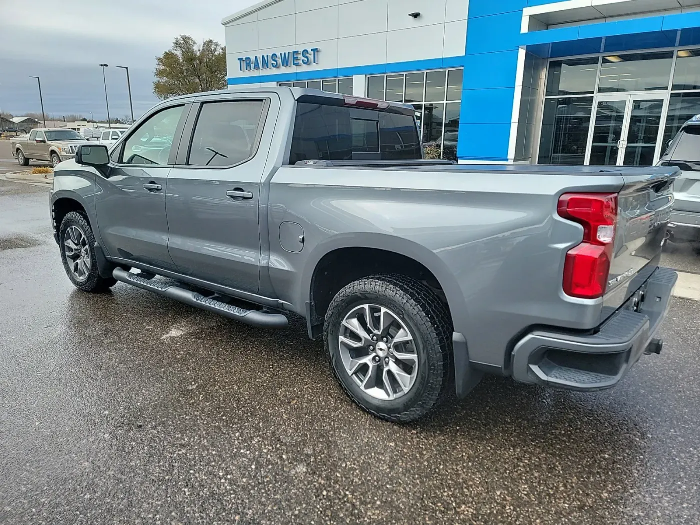 2021 Chevrolet Silverado 1500 RST | Photo 2 of 17