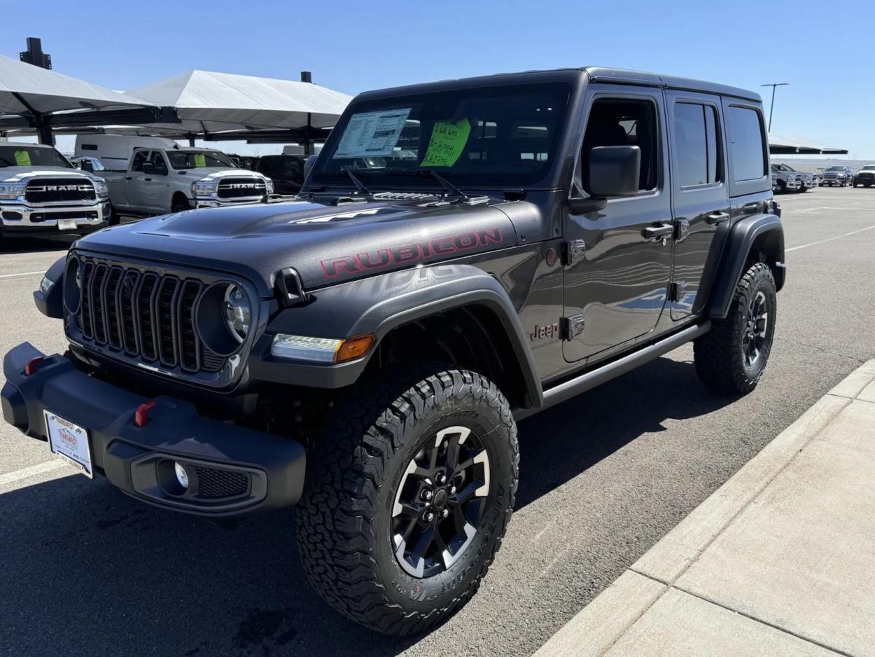 2024 Jeep Wrangler Rubicon | Photo 3 of 16