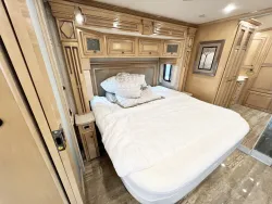 2020 Newmar Dutch Star 4369 | Thumbnail Photo 13 of 31