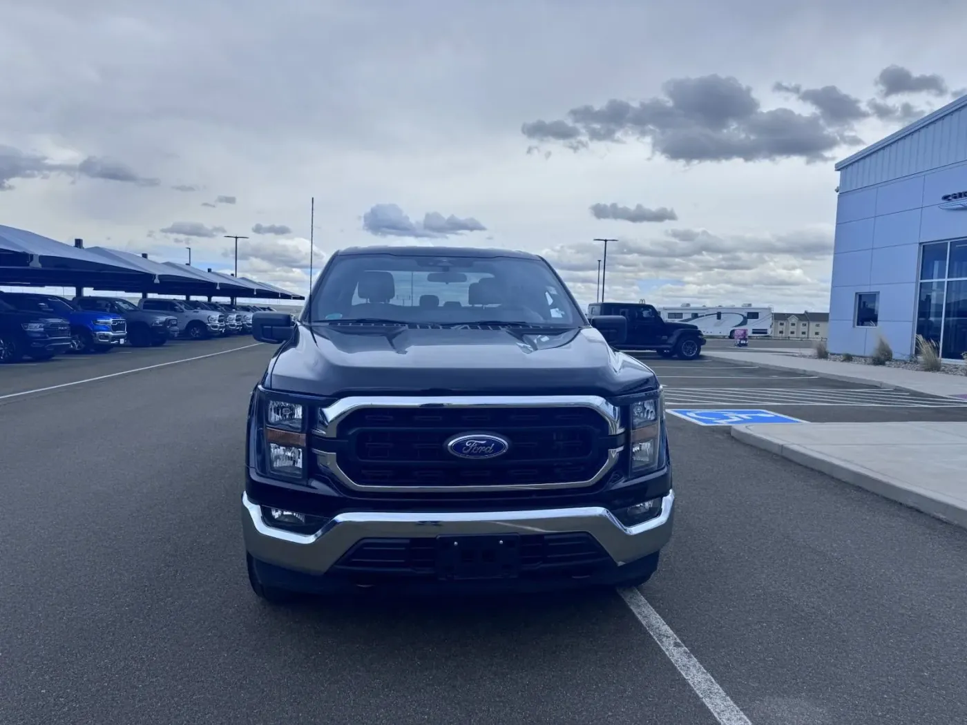 2023 Ford F-150 | Photo 2 of 16