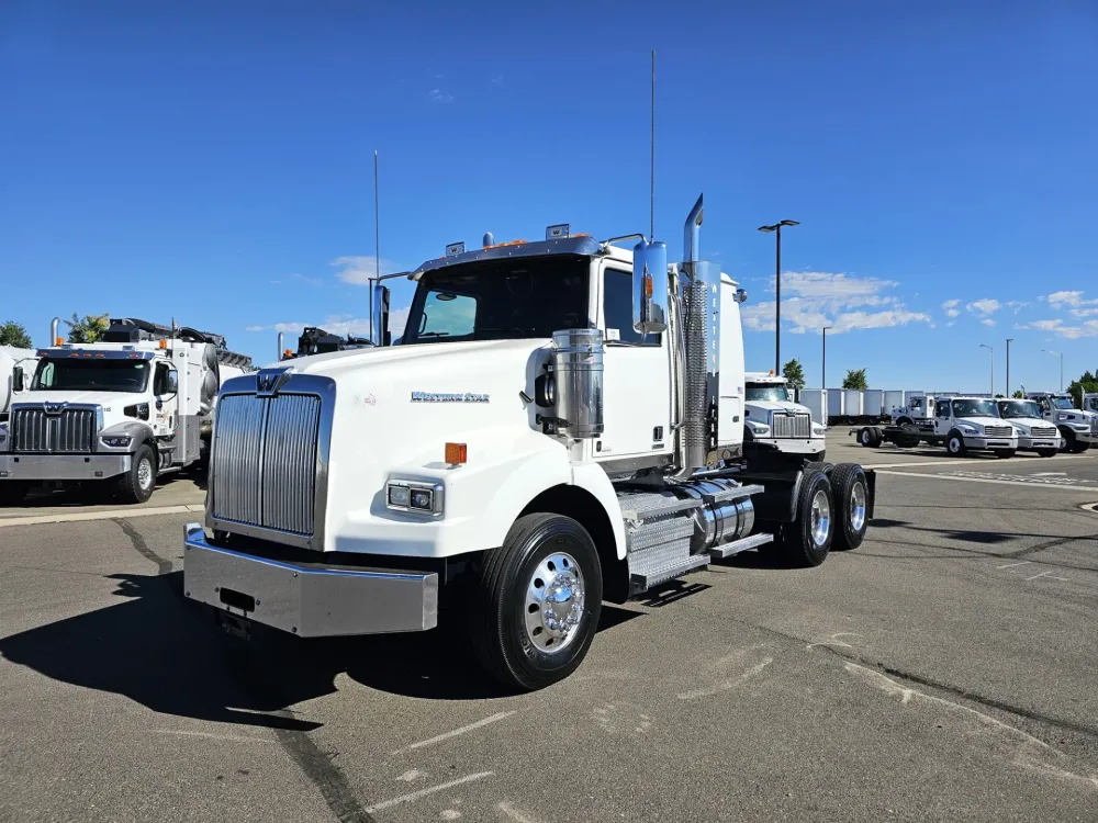 2020 Western Star 4900SA