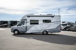 2025 Tiffin Wayfarer 25 XRW | Thumbnail Photo 4 of 16