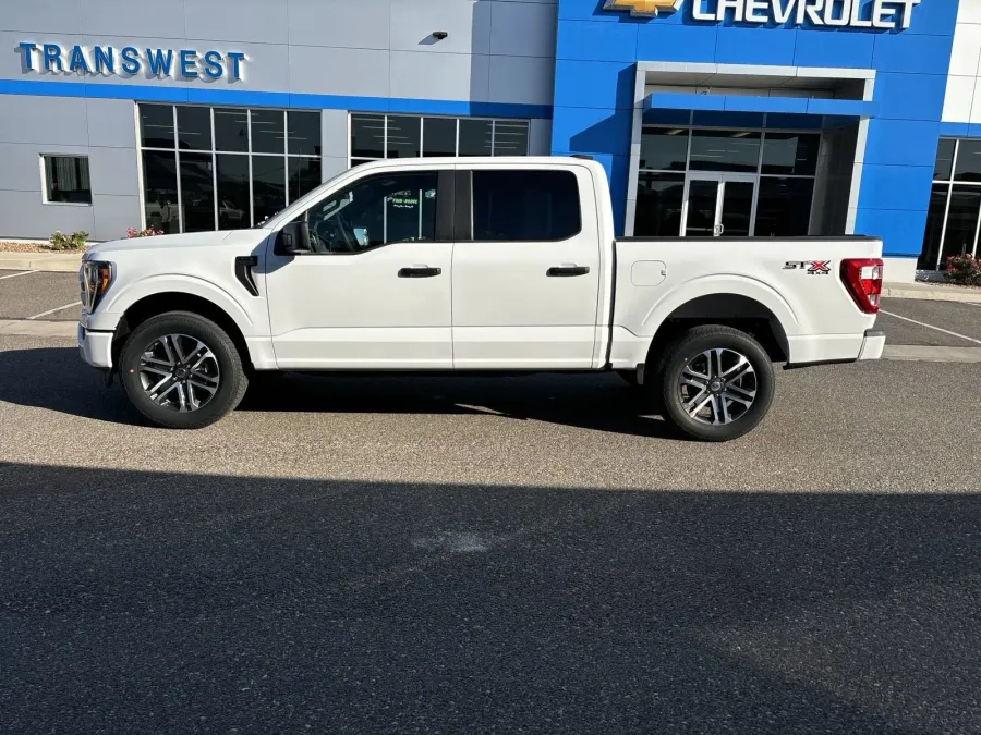 2023 Ford F-150 XL | Photo 1 of 18