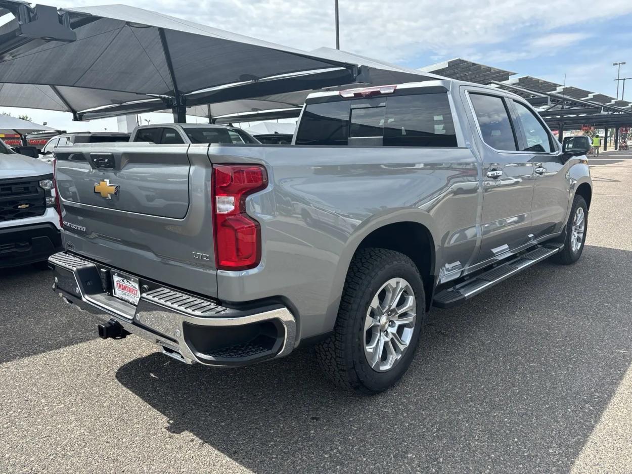 2024 Chevrolet Silverado 1500 LTZ | Photo 4 of 24