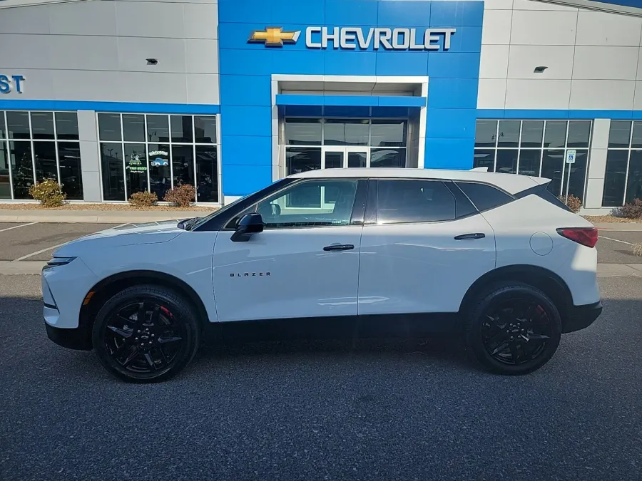 2023 Chevrolet Blazer LT | Photo 1 of 16