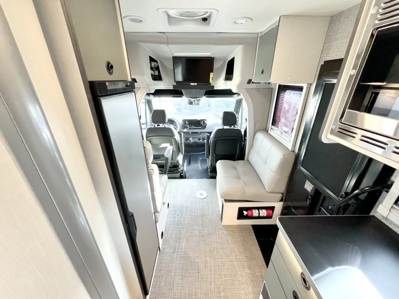 2025 Winnebago EKKO 23B | Photo 4 of 21