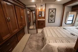 2019 Winnebago Forza 38W | Thumbnail Photo 22 of 28