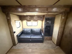 2019 Logan Coach Ultimate Sports Hauler | Thumbnail Photo 6 of 26