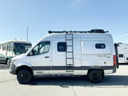 2020 Winnebago Revel 44E | Thumbnail Photo 18 of 20