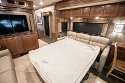 2015 Fleetwood Discovery 40X | Thumbnail Photo 10 of 15