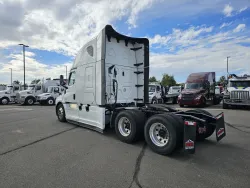 2024 Freightliner Cascadia 126 | Thumbnail Photo 6 of 22