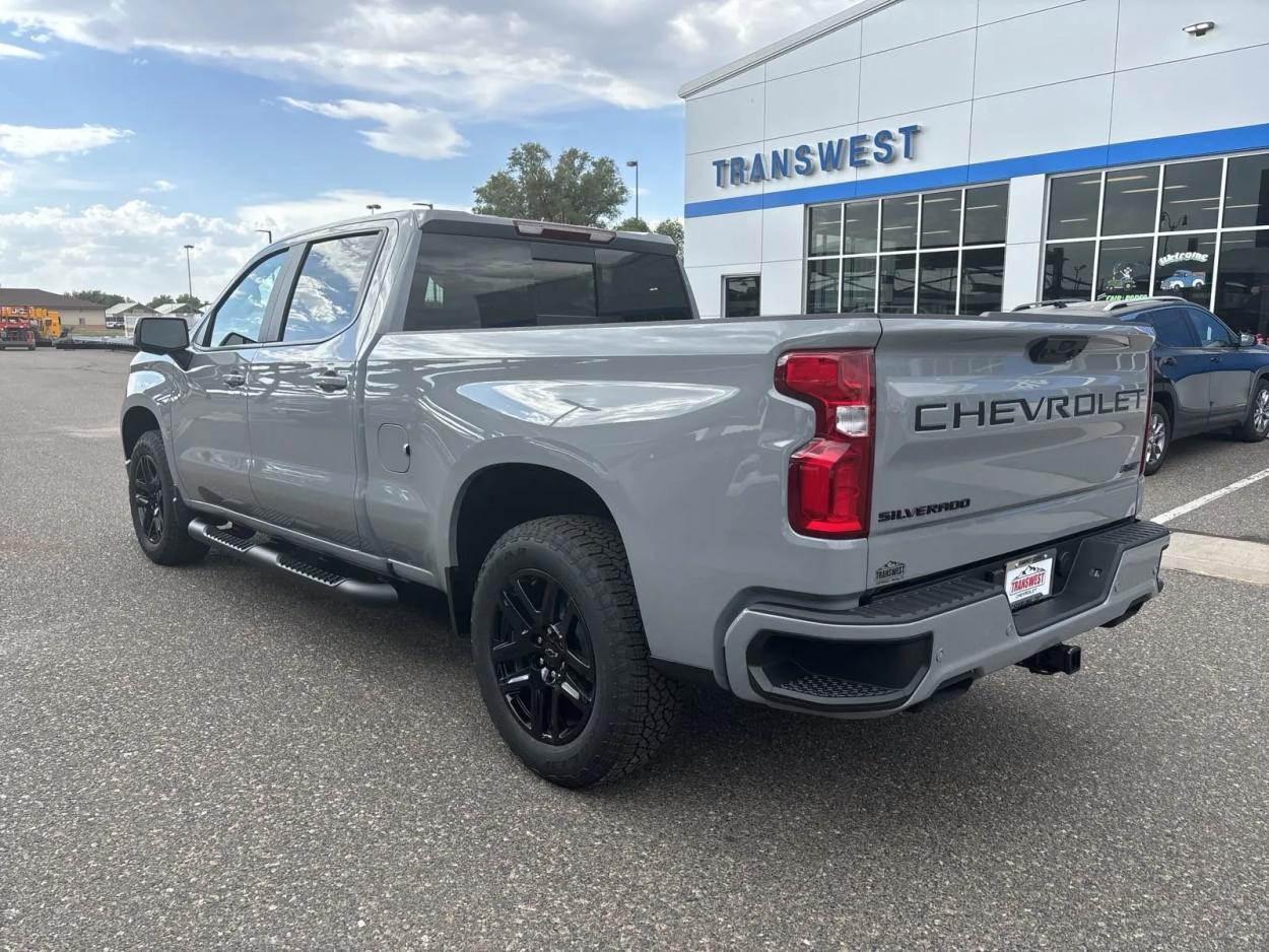 2024 Chevrolet Silverado 1500 RST | Photo 2 of 22